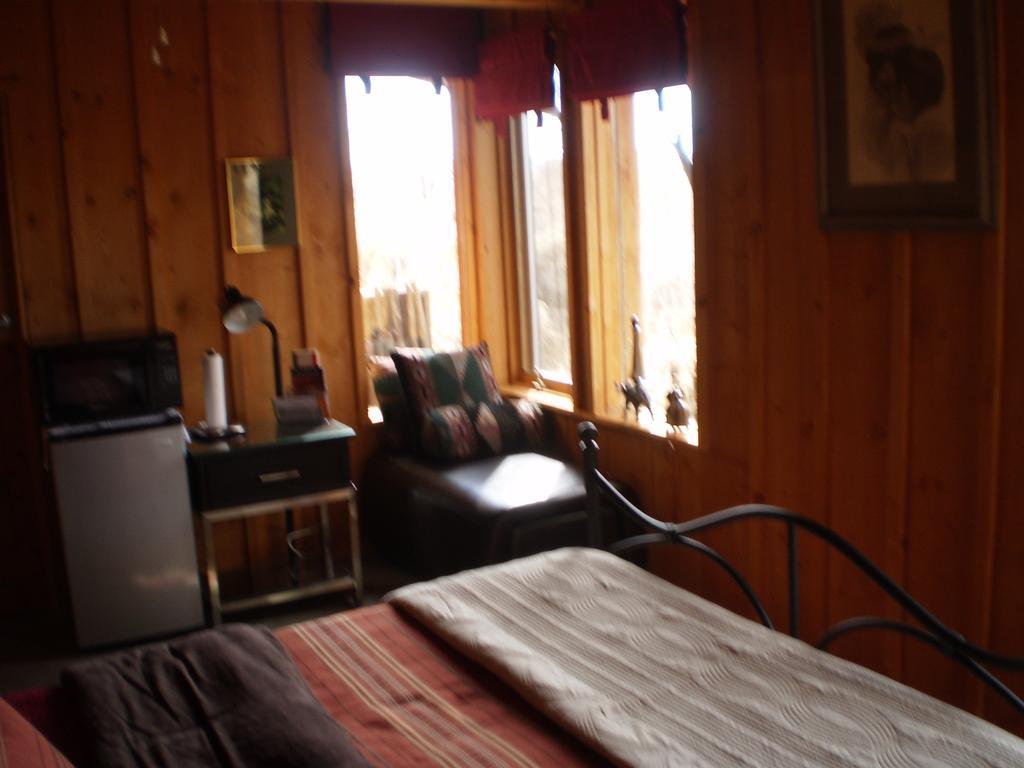Silver River Adobe Inn Bed And Breakfast ファーミントン エクステリア 写真