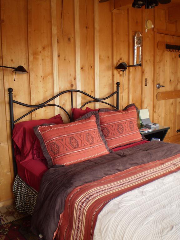 Silver River Adobe Inn Bed And Breakfast ファーミントン エクステリア 写真