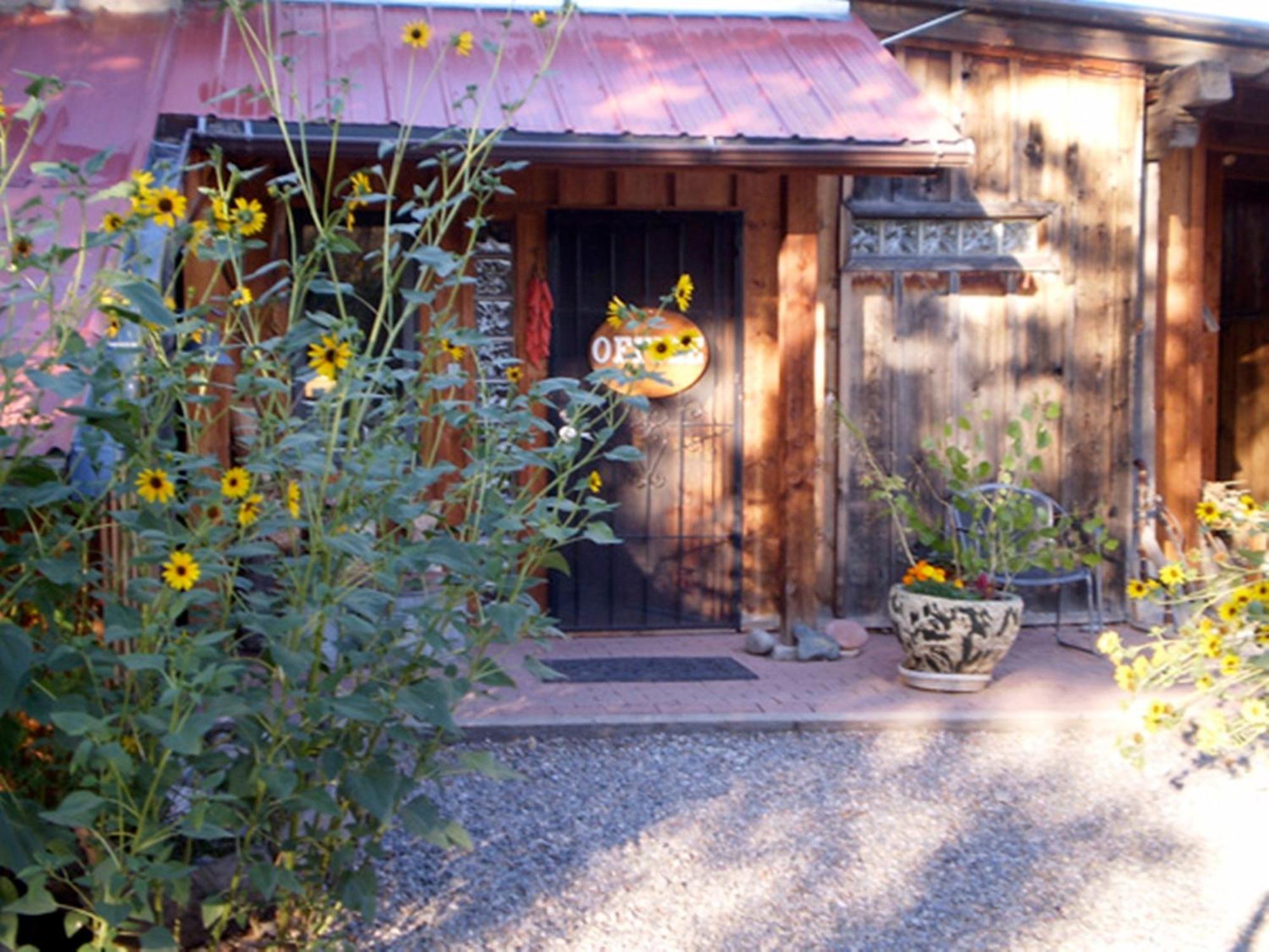 Silver River Adobe Inn Bed And Breakfast ファーミントン エクステリア 写真